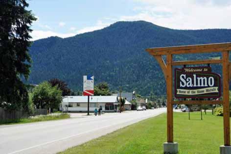 Reno Motel Salmo Eksteriør bilde